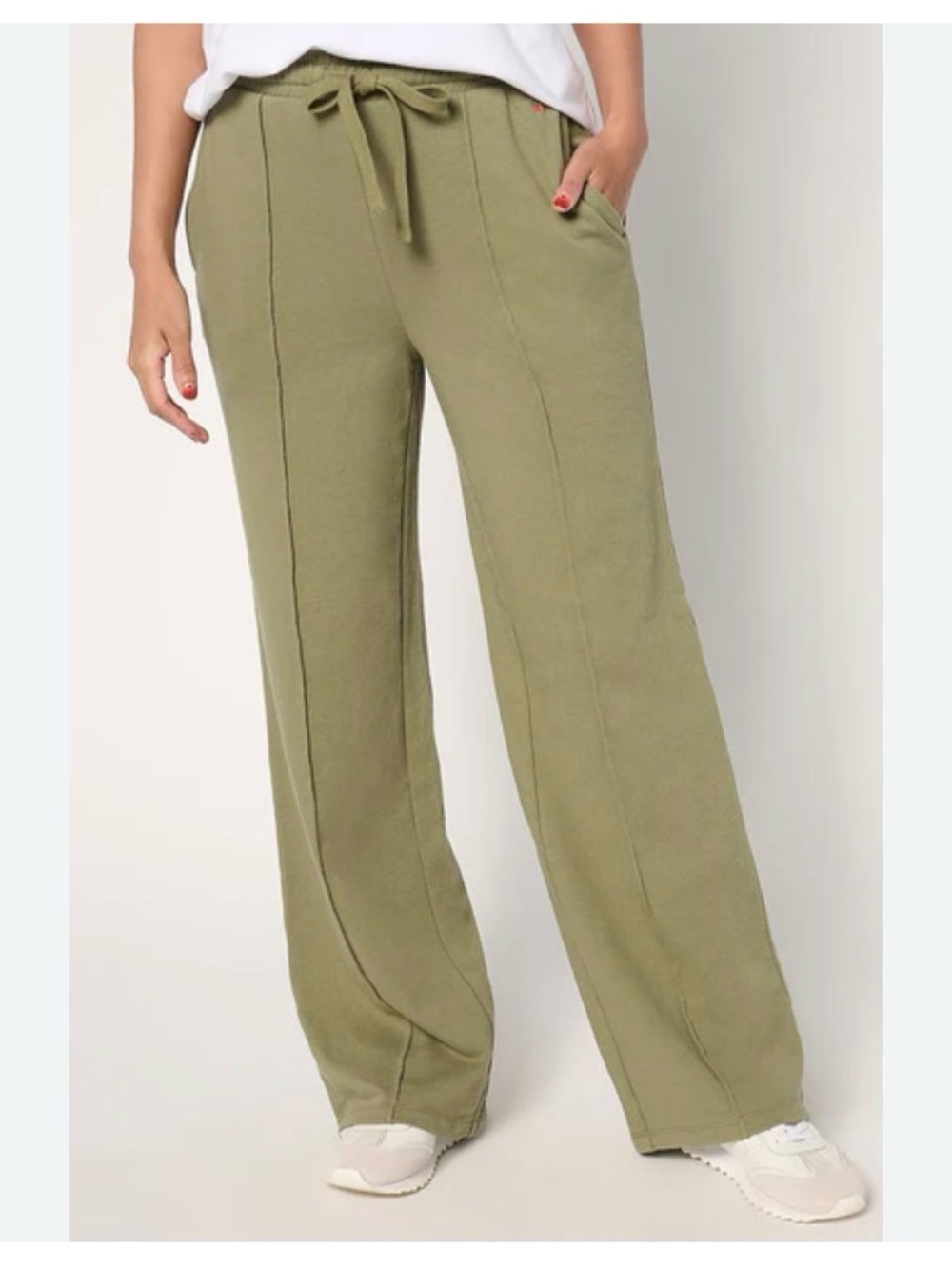 Free People FP Movement Soft stream Sweatpants NWOT Wide Leg Size Large 
Cotton